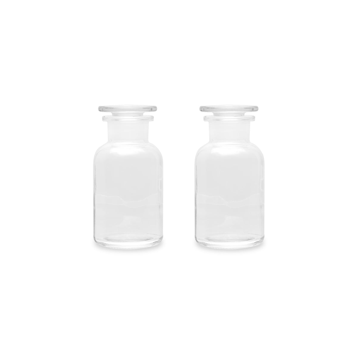 Frontansicht der Apothekerflaschen mit Glasstopfen in der Grösse Klein von Trendglas Jena