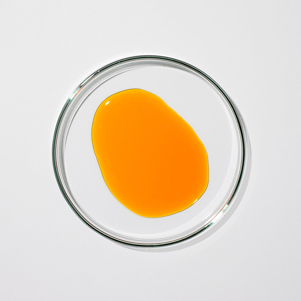 mood: Finca_la_Barca_gereauchertes_Chilliöl_Sample_im_Glas